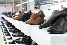 Цены на обувь в Казахстане выросли сразу на 13% за год