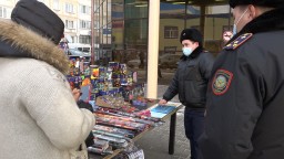 Акмолинскими полицейскими изъято 92 коробки несертифицированной пиротехнической продукции