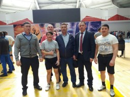 Акмолинская спортсменка установила рекорд Казахстана по гиревому спорту