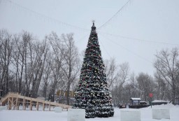 Ледовый городок и елку установили в пос. Застанционный в Кокшетау