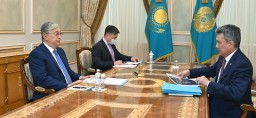 Токаев принял министра торговли и интеграции Бахыта Султанова