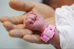 16 малышей родилось в день президентских выборов в Акмолинской области