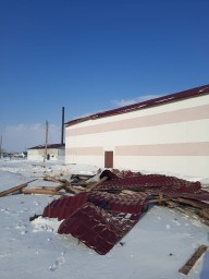 Кровлю сорвало ветром с дома культуры в Жаркаинском районе