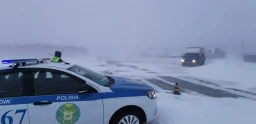 ​Полицейские сопроводили колонны из 700 автомобилей на республиканской трассе