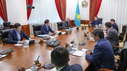 Меры по улучшению состояния республиканских трасс обсуждены в Правительстве