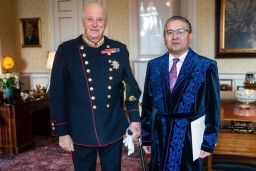 Посол Казахстана вручил верительные грамоты Королю Норвегии