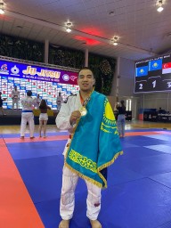 Боец из Костаная стал чемпионом Мира по джиу-джитсу