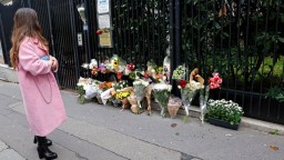 После убийства 12-летней девочки во Франции вновь спорят о миграции и мигрантах