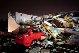 Смертоносный торнадо и шторм в США: в штате Теннесси погибли шесть человек