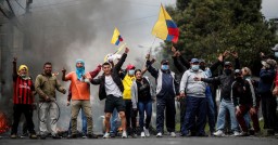 Президент Эквадора пошел на уступки протестующим