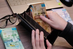 Исследование: практически каждый второй казахстанец регулярно пользуется кредитами (47,2%)
