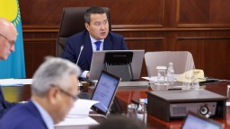 Алихан Смаилов провел заседание Инвестиционного штаба