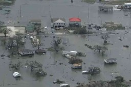 Байден посещает пострадавший от урагана Новый Орлеан