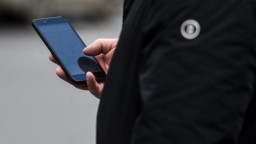 Грабители отобрали телефон на улице у жителя Акмолинской области