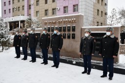 ​Акмолинские полицейские почтили память народного героя Газиза Байтасова