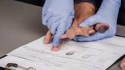 Добровольная дактилоскопия в Казахстане: закон одобрили в Сенате