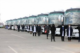 Сельским медицинским организациям четырех регионов Казахстана вручили передвижные медицинские компле