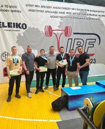Акмолинец выиграл чемпионат Казахстана по пауэрлифтингу