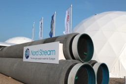 Меркель обозначила позицию по &laquo;Северному потоку 2&raquo;