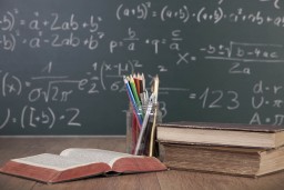 Зарплаты в сфере образования выросли на четверть за год в Казахстане
