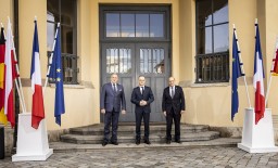 Глава МИД Германии: Лукашенко пытается установить в Беларуси &laquo;кладбищенское спокойствие&raquo;