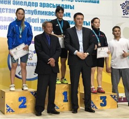 Акмолинские штангисты привезли 6 наград Чемпионата и Кубка Казахстана