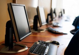 Для предметных кабинетов школ Акмолинской области будут приобретены 60 комплектов компьютеров