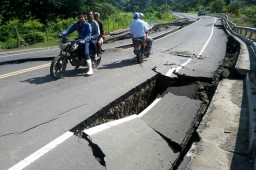 В Папуа-Новой Гвинее три человека погибли в результате землетрясения