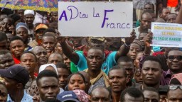 Франция отзывает посла в Нигере и выводит свои войска