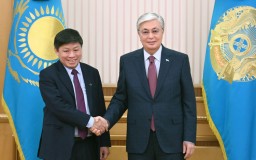 Токаев принял председателя правления SOVICO Group Нгуен Тхань Хунга