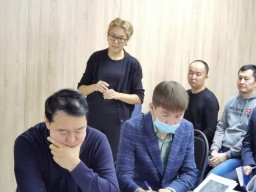 Депутат Аршалынского районного маслихата рассказала министру о связи и интернете в с.Жалтырколь Депутат Аршалынского районного маслихата рассказала министру о связи и интернете в с.Жалтырколь