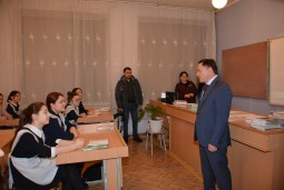 Аким Акмолинской области принял участие в отчётной встрече  акима Есильского района