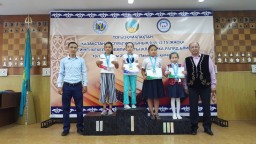 9-летняя акмолинская спортсменка стала чемпионкой Казахстана по тоғызқұмалақ