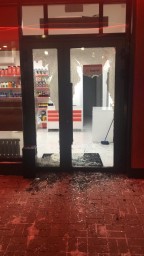 В Акмолинской области мужчина с топором устроил погром на заправке