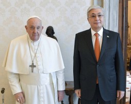 В Ватикане состоялась встреча Токаева с Папой Римским
