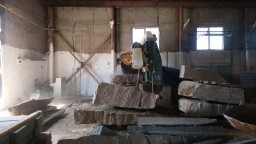 В Акмолинской области развивается отечественное производство гранитных строительных материалов