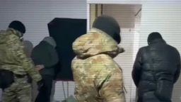 Изъятие на 5 млрд тенге: отца и сына задержали в ходе спецоперации в Акмолинской области Изъятие на 5 млрд тенге: отца и сына задержали в ходе спецоперации в Акмолинской области