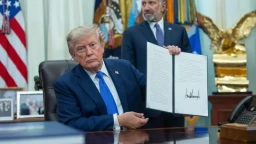 Трамп запретил в США &laquo;родильный туризм&raquo;. Предыдущая попытка провалилась