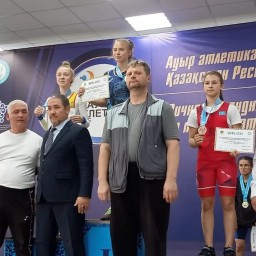 Акмолинская спортсменка выиграла чемпионат Казахстана по тяжелой атлетике