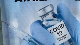 Джо Байден сделает третью прививку