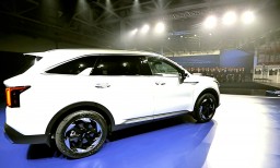 Глава государства в ходе телемоста открыл автомобильный завод KIA Qazaqstan