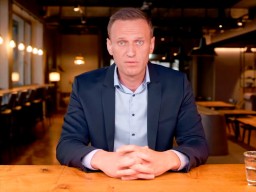 Навальному присудили премию кинокритики и кинопрессы за фильм "Дворец для Путина"