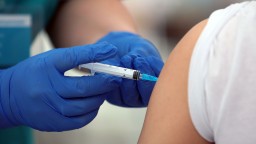 Все, что необходимо знать о вакцинации подростков, в вопросах и ответах