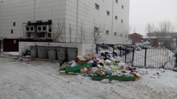 Город утопает в мусоре