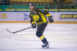 Латвийский защитник Эдгарс Сиксна станет игроком ХК «Арлан» в предстоящем сезоне