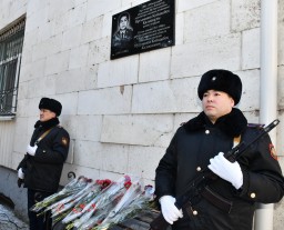 ​В Кокшетау открыта мемориальная доска памяти полковника милиции Койшыбека Нугуманова
