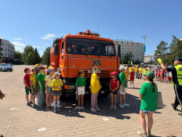 В Кокшетау прошла масштабная профилактическая акция «Безопасная дорога для детей» В Кокшетау прошла масштабная профилактическая акция «Безопасная дорога для детей»