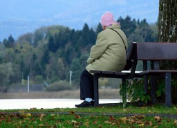 Страдающую потерей памяти 83-летнюю женщину нашли в Акмолинской области