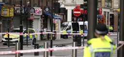 Двое полицейских ранены холодным оружием в центре Лондона