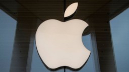 Apple будет сканировать телефоны в поисках детской порнографии